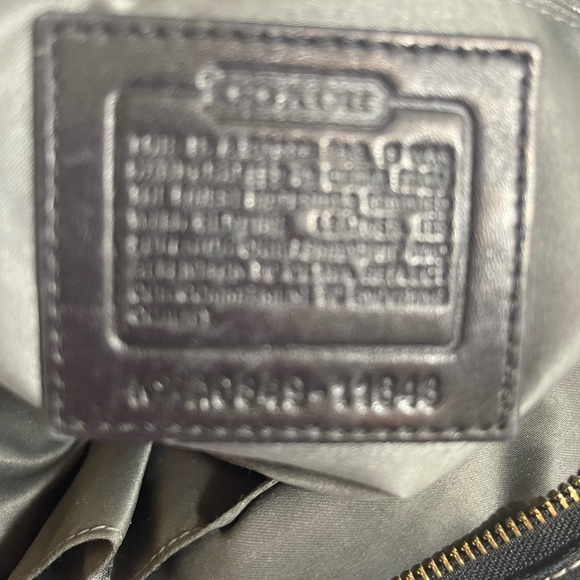 MAKE ME AN OFFER ::: COACH bag - 9” high with dust bag included - Picture 13 of 13